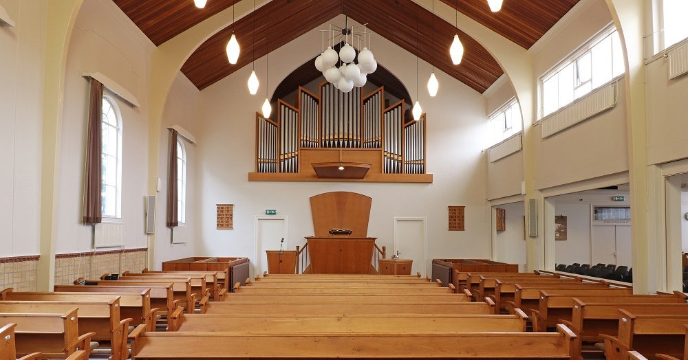 De classis Middelburg (Zeeland) bevat 10 gemeenten. Een van die is Haamstede (foto) en telt 111 (doop)leden.