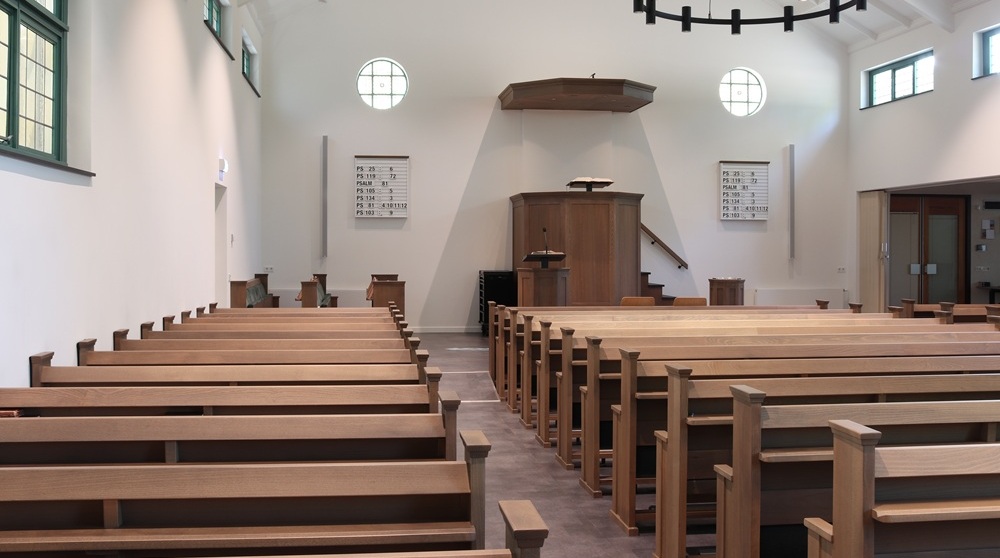 Foto: interieur GG Gorinchem. Afgelopen voorjaar nam de gemeente een geheel gerenoveerd kerkgebouw in gebruik.
