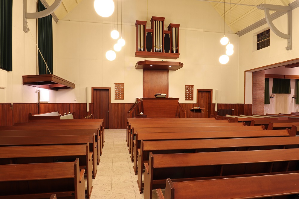 Foto: kerkgebouw van de gemeente Oosterland. Deze week ontvangt de gemeente een eigen predikant.